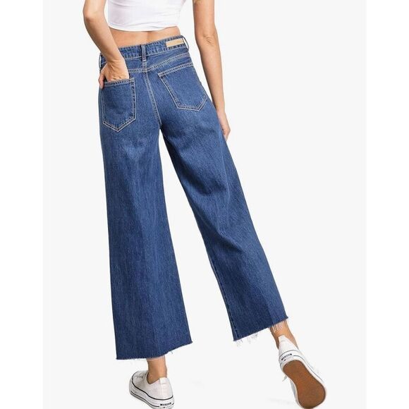 Cello Jeans Women's Juniors High Rise Wide Leg Gaucho Flare Culotte Denim size 3 - Picture 2 of 8
